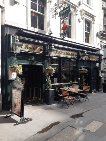 Best Sports Bars in London - Lord Raglan