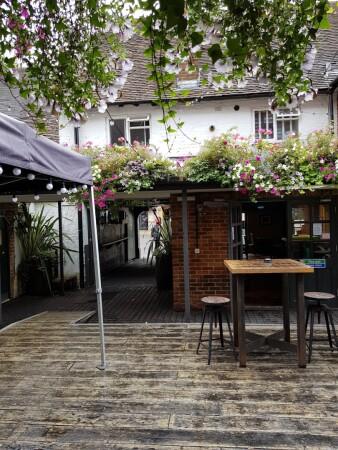 Best Sports Bars in Winchester - Alfies
