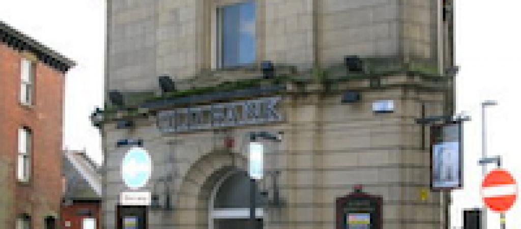 Best Sports Bars in Oldham - The Old Bank