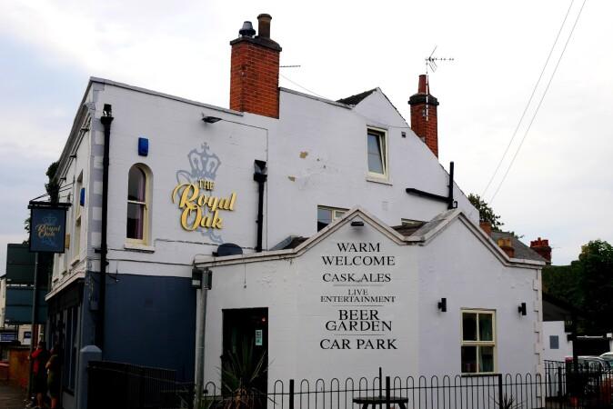 Best Sports Bars in Loughborough - Royal Oak