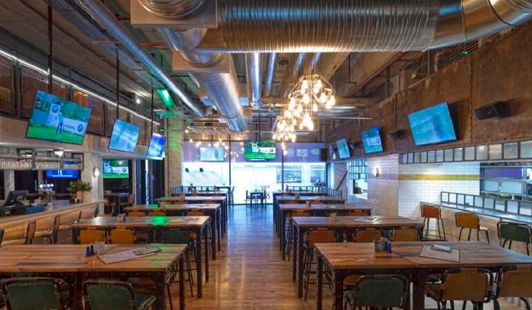 Best Sports Bars in Tower Hamlets - The Director's Box
 Canary Wharf