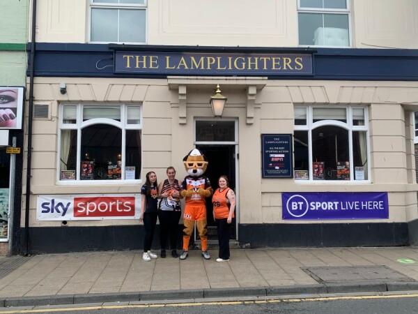 Best Sports Bars in Castleford - Lamplighters