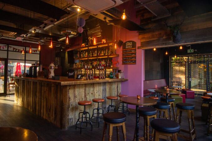 Les Meilleurs Bars à Bristol - Steam Stokes Croft