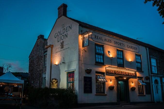 Best Sports Bars in Wrington - Golden Lion