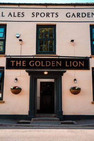 Best Sports Bars in Wrington - Golden Lion