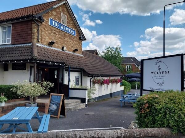 Best Sports Bars in Aylesbury - The Weavers