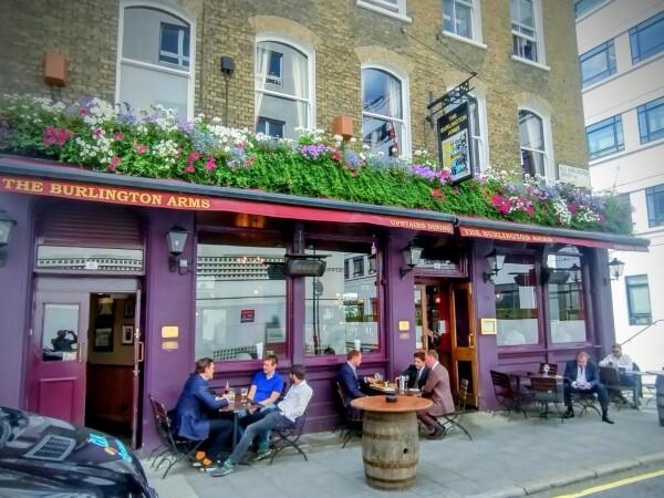 Best Sports Bars in London - The Burlington Arms