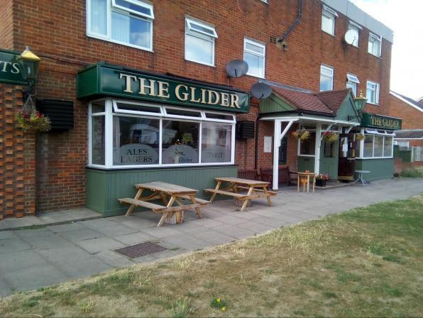 Best Sports Bars in Dunstable - Glider