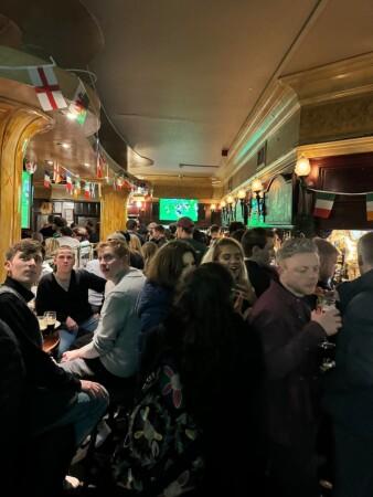Best Sports Bars in London - Hercules Pillars