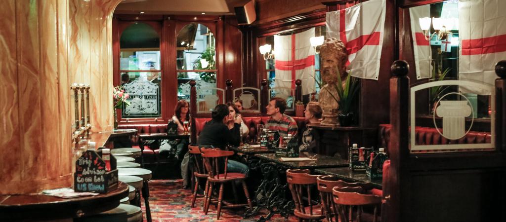 Best Sports Bars in London - Hercules Pillars