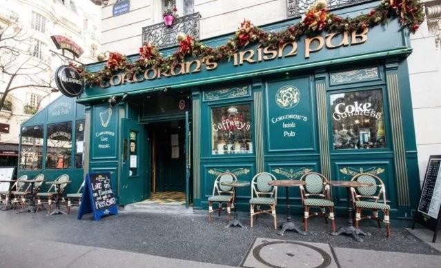 Best Sports Bars in Paris - Corcoran's Clichy