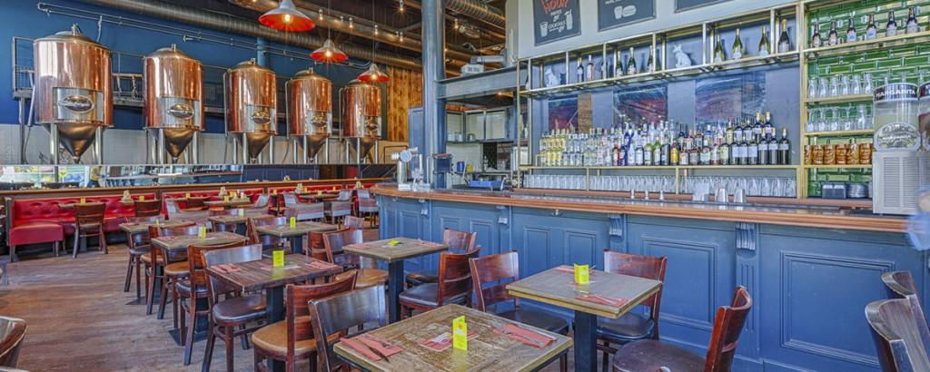 Best Sports Bars in Paris - The Frog at Bercy