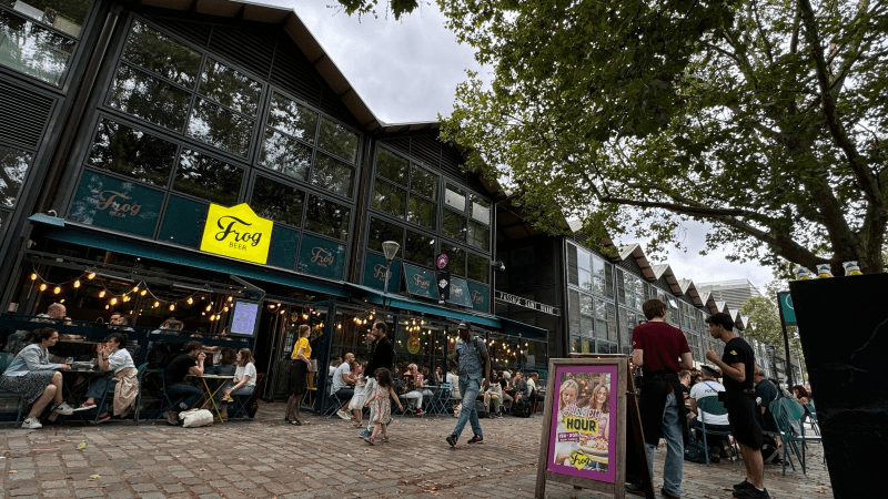 Best Sports Bars in Paris - The Frog at Bercy