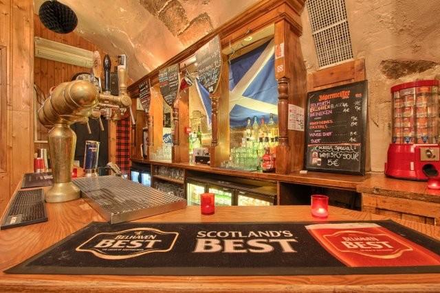 Les Meilleurs Bars à Paris - The Highlander Scottish Pub Paris