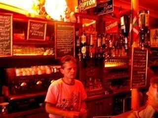 Les Meilleurs Bars à Paris - Au dernier Metro