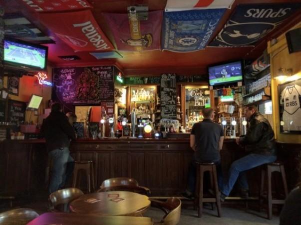 Best Sports Bars in Bordeaux - The Cock and Bull