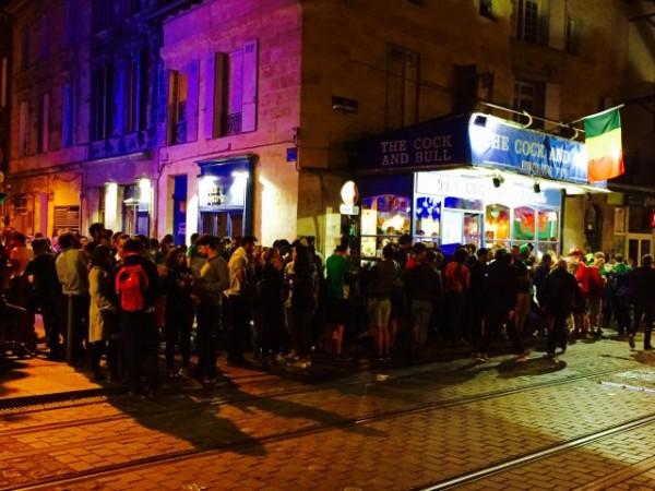 Best Sports Bars in Bordeaux - The Cock and Bull