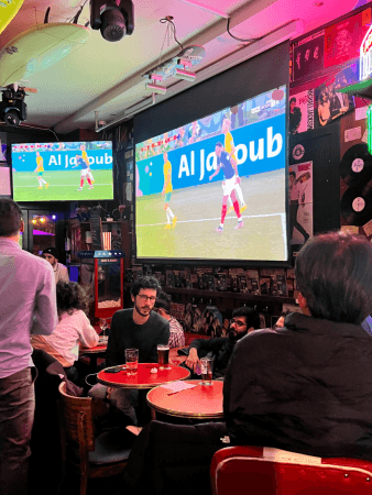 Best Sports Bars in Paris - Rockstar Café