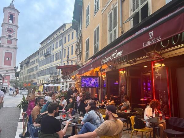 Best Sports Bars in Nice - Master Home