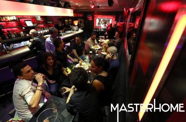 Best Sports Bars in Nice - Master Home