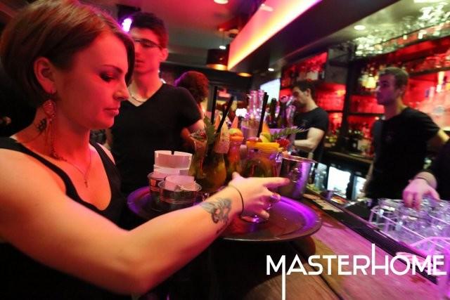 Best Sports Bars in Nice - Master Home