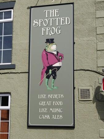 Best Sports Bars in Chesterfield - Royal Oak