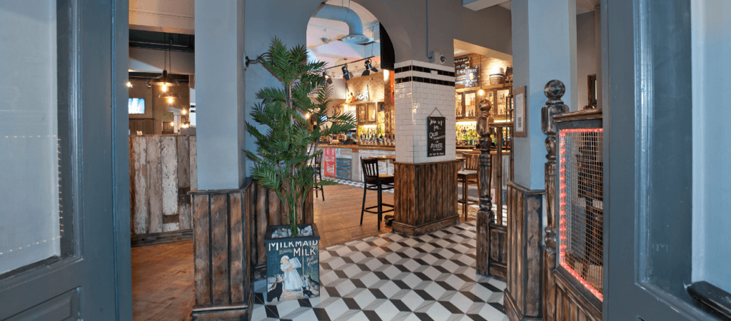 Best Sports Bars in Wolverhampton - Hogshead Wolverhampton