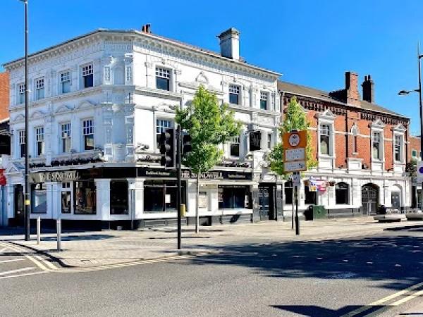 Best Sports Bars in West Bromwich - The Sandwell West Brom