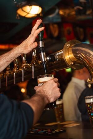 Les Meilleurs Bars à La Rochelle - The General Humbert's - Sports Bar