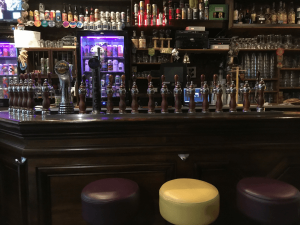 Best Sports Bars in Nantes - Rabelais Pub