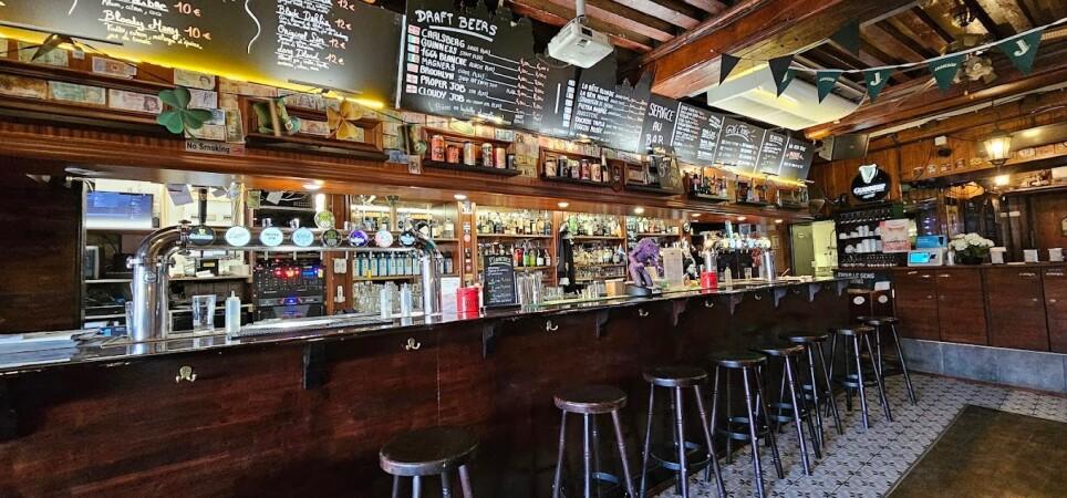 Best Sports Bars in Lyon - Kelly's Irish Pub