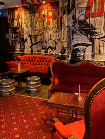 Best Sports Bars in Lyon - Flan' Ruin Pub