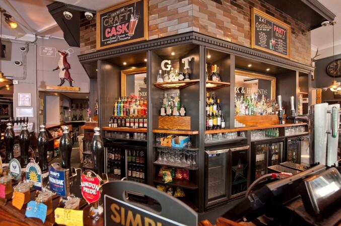 Best Sports Bars in Putney - Fox & Hounds Putney