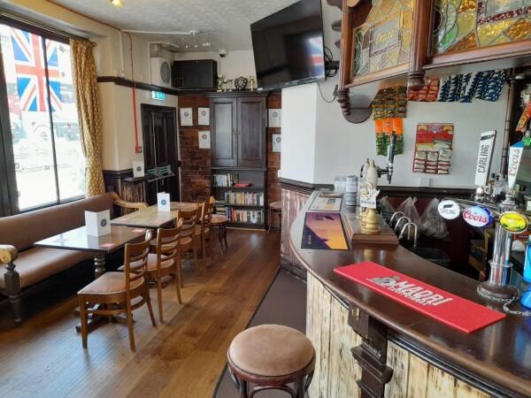 Best Sports Bars in West Bromwich - Old Hop Pole