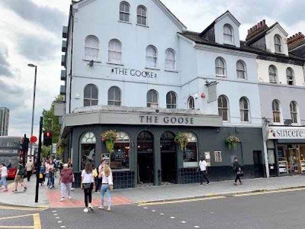 Best Sports Bars in Walthamstow - Goose Walthamstow