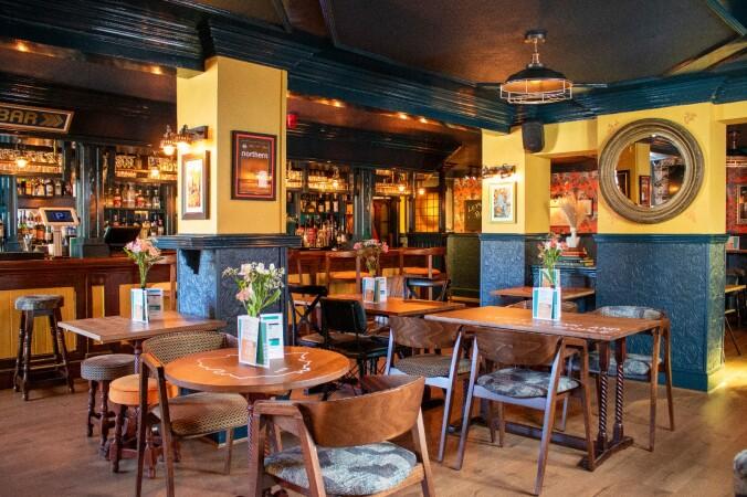 Best Sports Bars in Barnet - Lord Kitchener