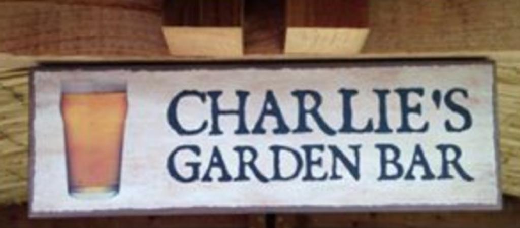 Best Sports Bars in Brentwood - Charlies Bar