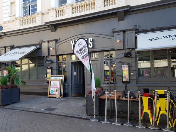 Les Meilleurs Bars à Hastings - Yates Hastings