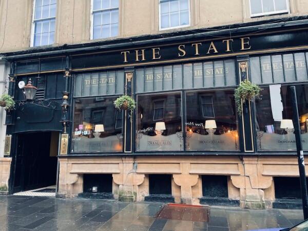 Best Sports Bars in Glasgow - State Bar