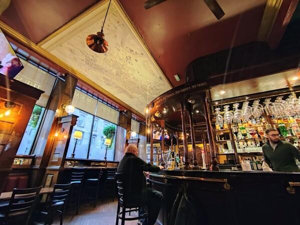 Best Sports Bars in Glasgow - State Bar