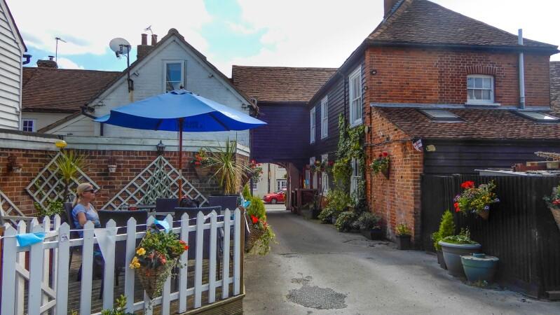 Best Sports Bars in Bishop's Stortford - The Cock Inn