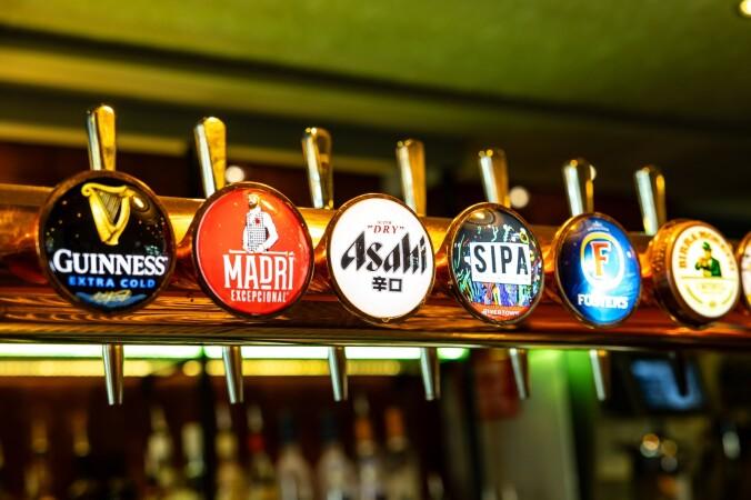 Best Sports Bars in Loughton - Hollybush