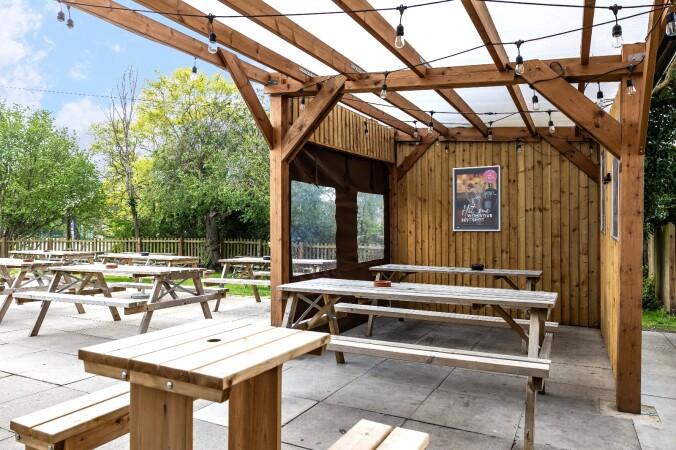 Beste Sportsbars in Harlow - Cock Inn