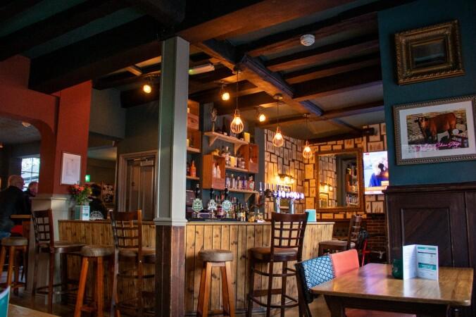 Beste Sportsbars in Buntingford - Black Bull