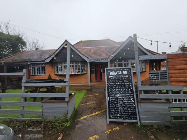 Best Sports Bars in Stevenage - Royal Oak