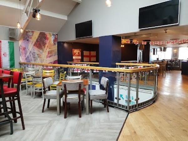 Best Sports Bars in Blackpool - Yates Blackpool Market Street