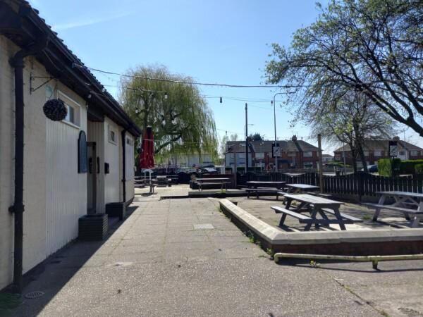 Best Sports Bars in Hull - Pelican