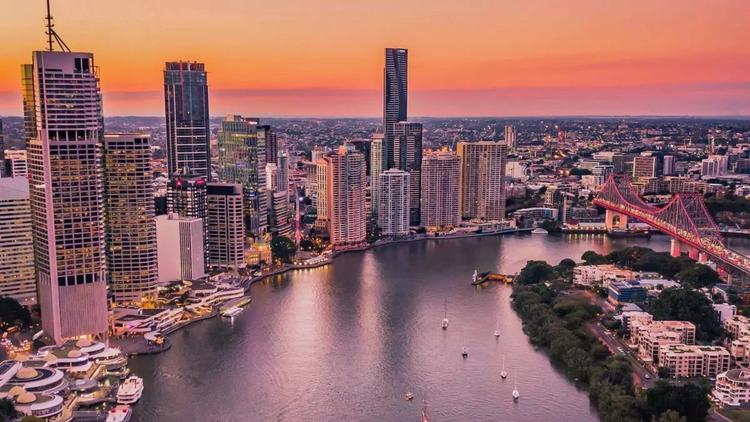 Find the best venues in Brisbane showing the World Cup live. 