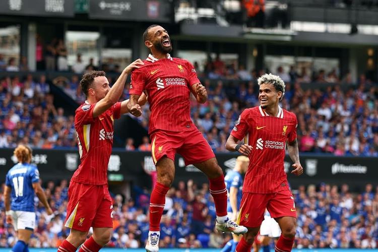 Never miss the next Liverpool fixtures thanks to our special Reds' page