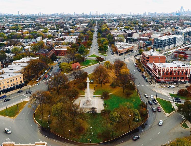 Discover venues showing live sport in Logan Square